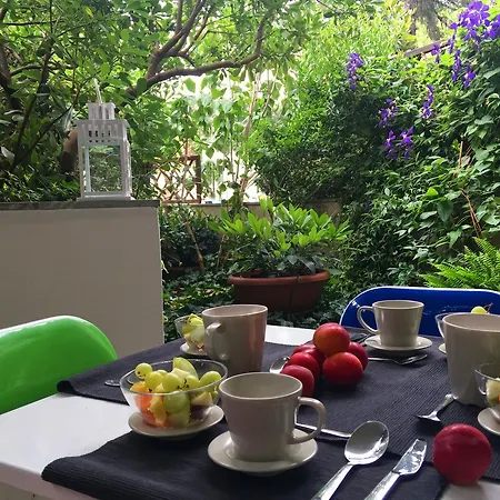 Getthekey Hills Garden Apartment *